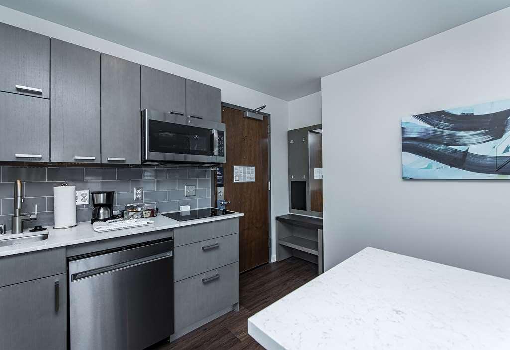 Hyatt House Mayo Clinic Area 3*